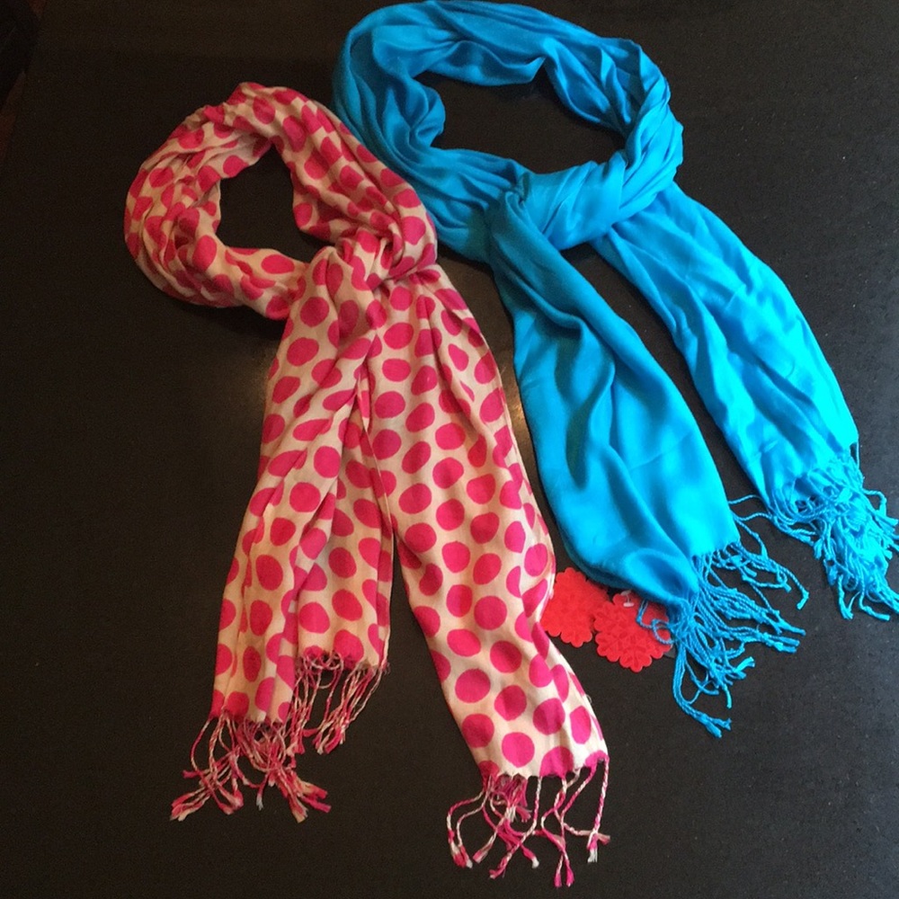 NWT Set of 2 Pashmina style scarves